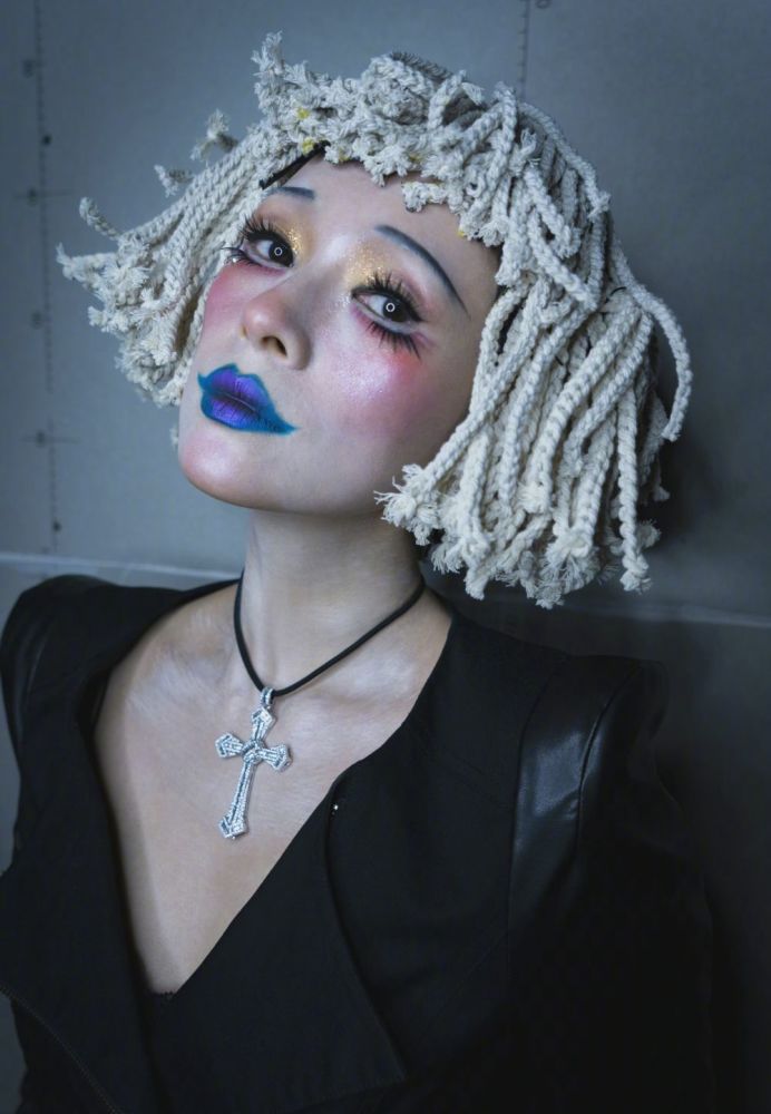 历年明星万圣节妆容,他的温柔,她的让人害怕