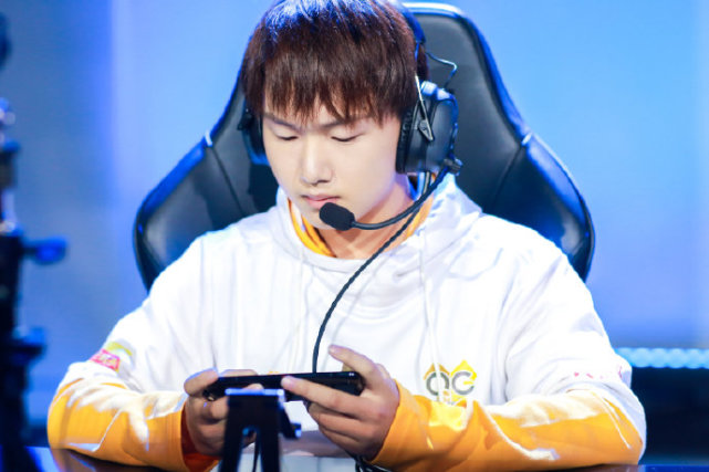 qghappy五虎再聚,为fly新皮肤助阵,经典再现回忆再临