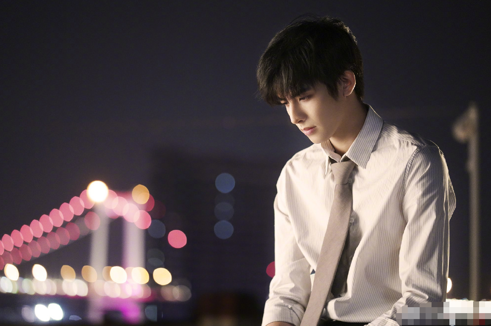 肖战|2020年亚太区最帅面孔榜单发布，肖战登顶，王一博蔡徐坤紧随其后