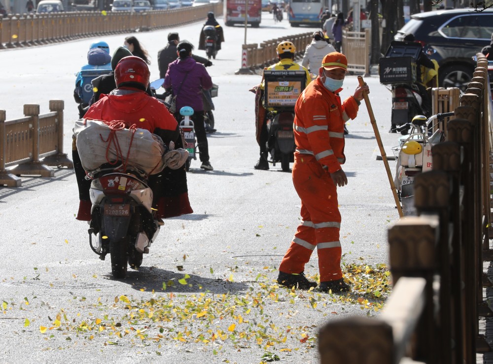 复方板蓝根|10月“科学”流言榜：今冬60年最冷？飞行模式下可提高充电速度？