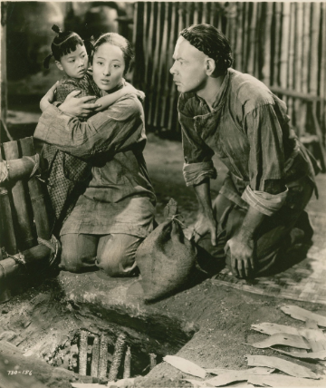 美国版1942外国人演中国电影竟在美国造了一个中国农村