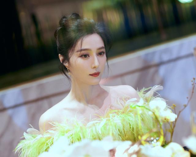 范冰冰|范冰冰爷爷身份被曝光后，恶评酸语逐渐变少，因为她是英雄的后代