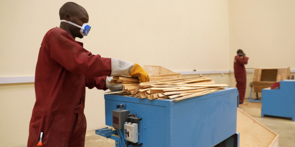 约瑟夫·卡瓜伊|新华财经见闻丨万万没想到！