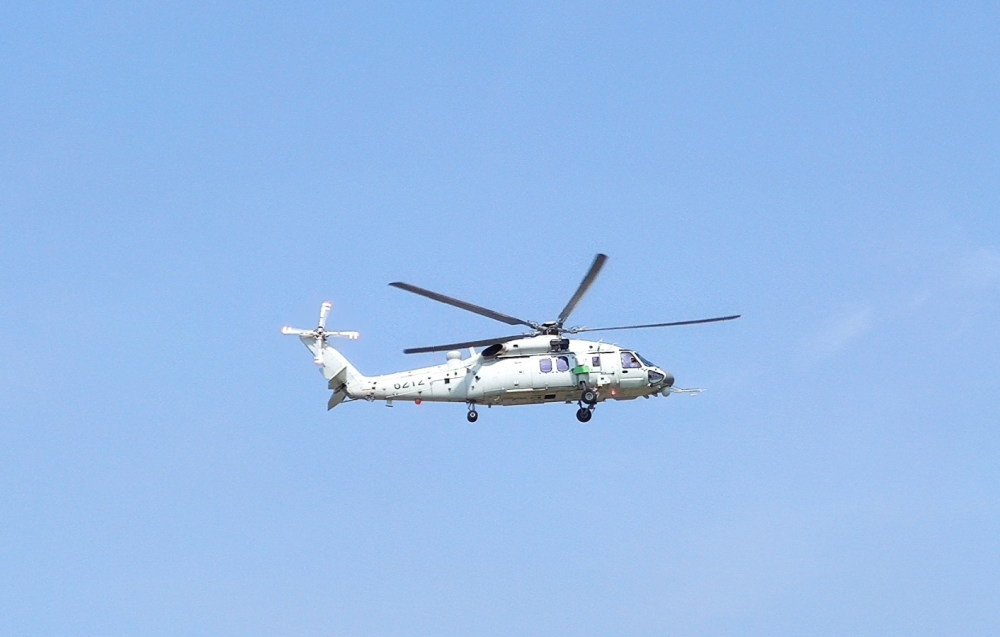 舰载型直20终于亮相服役后将满足两栖登陆舰的迫切需求