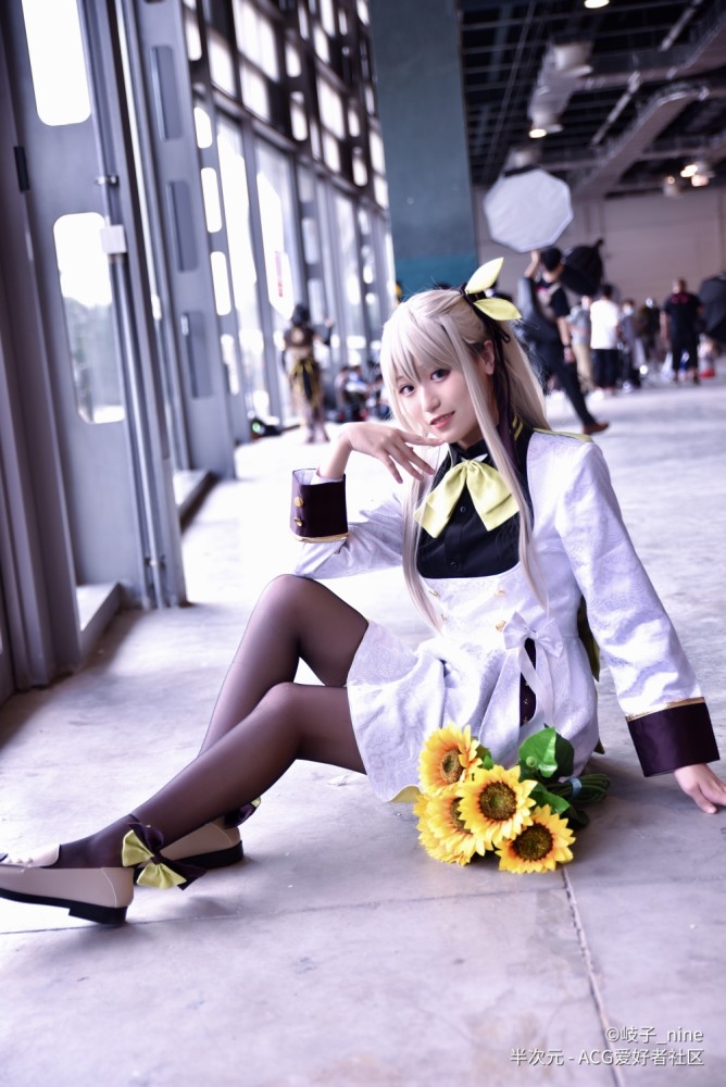 萤火虫cos场照 ump40_腾讯新闻