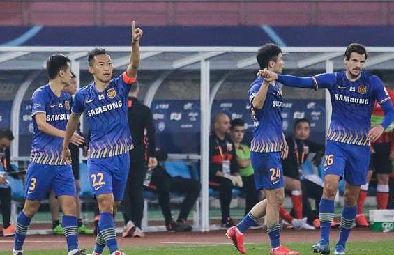 苏宁少打一人回亚冠 武汉遭遇针对难保级 深足终获保级名额 中超 江苏苏宁 上海上港 亚冠 保级