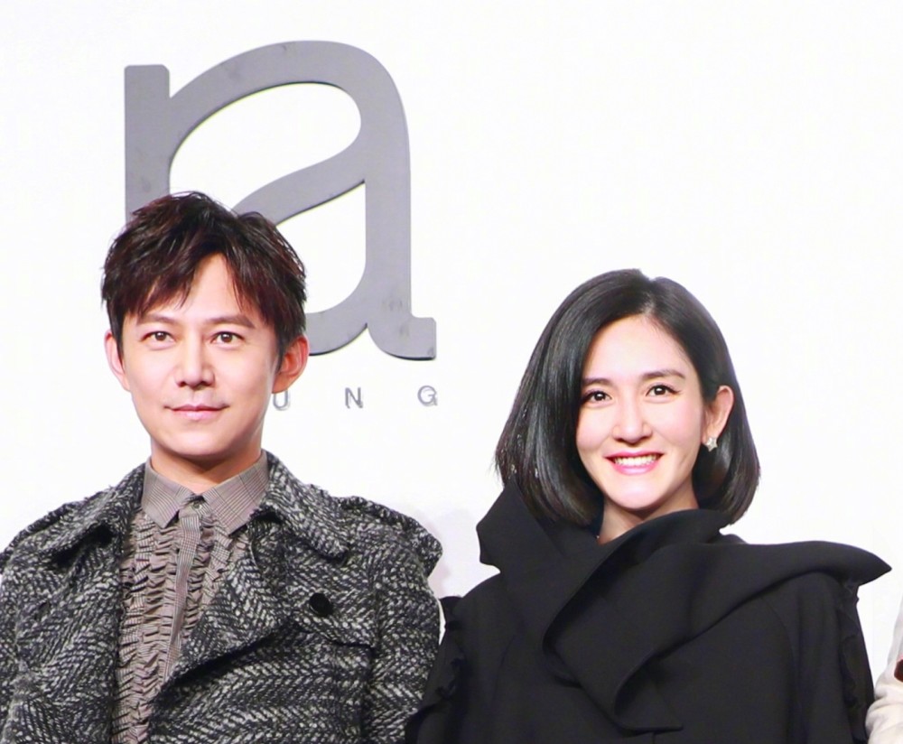 谢娜|亚太区最美面孔榜单引热议，三小只上榜，谢娜52，肖战Lisa争议大