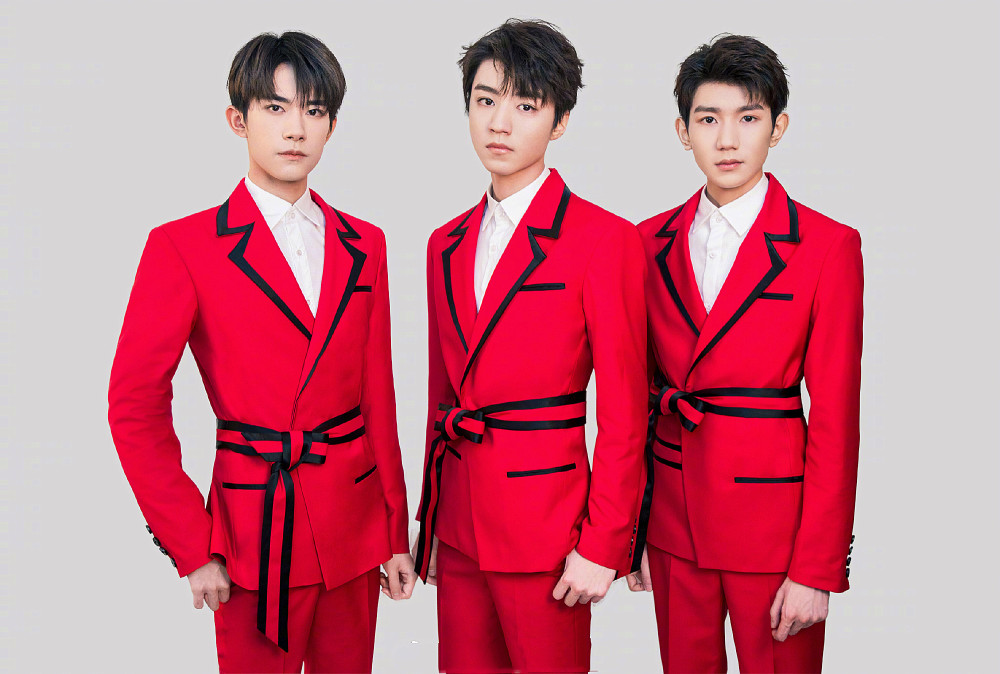 谢娜|亚太区最美面孔榜单引热议，三小只上榜，谢娜52，肖战Lisa争议大