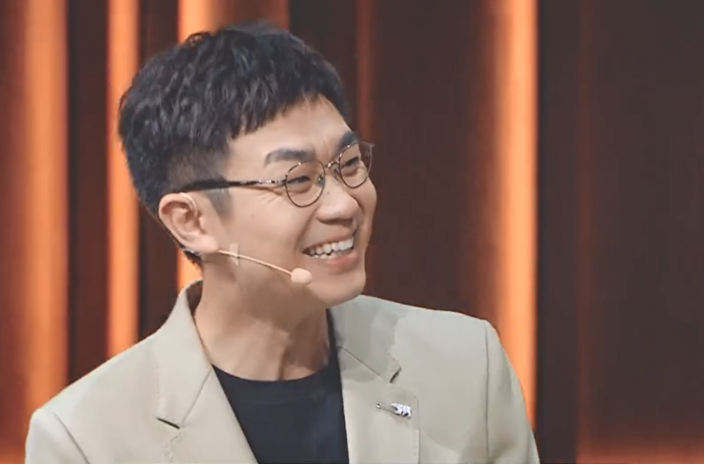 大鹏夸笑得迷人赵薇用您称呼马伯骞拿了落难王子剧本