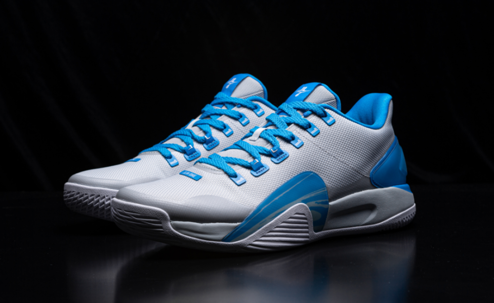 阿里配色:灵感源于拳王阿里著名的蝴蝶步,六边形的图案源于蝴蝶的复眼