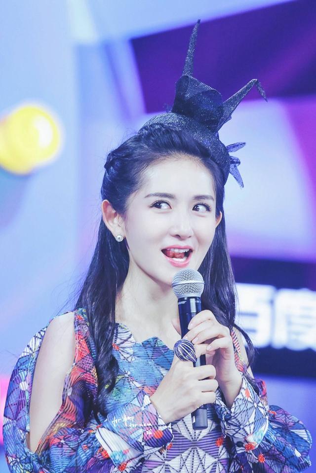 迪丽热巴|亚太最美100张面孔榜单：Lisa第一，迪丽热巴和赵丽颖进入前十