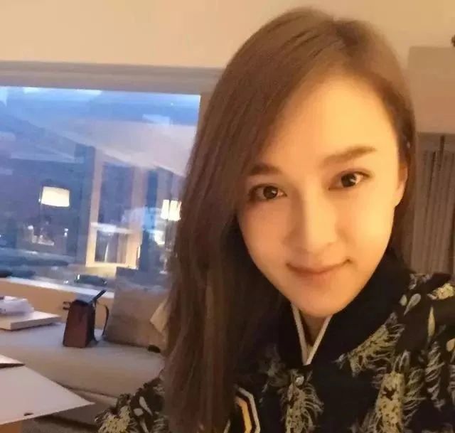 情深深雨蒙蒙|最幸运的琼瑶女郎：嫁豪门与丈夫恩爱15年，儿子帅到可以出道