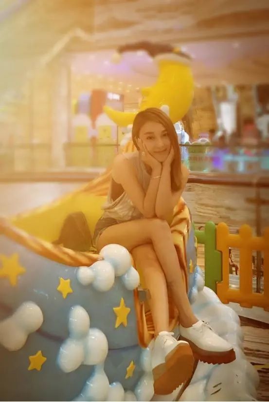 情深深雨蒙蒙|最幸运的琼瑶女郎：嫁豪门与丈夫恩爱15年，儿子帅到可以出道