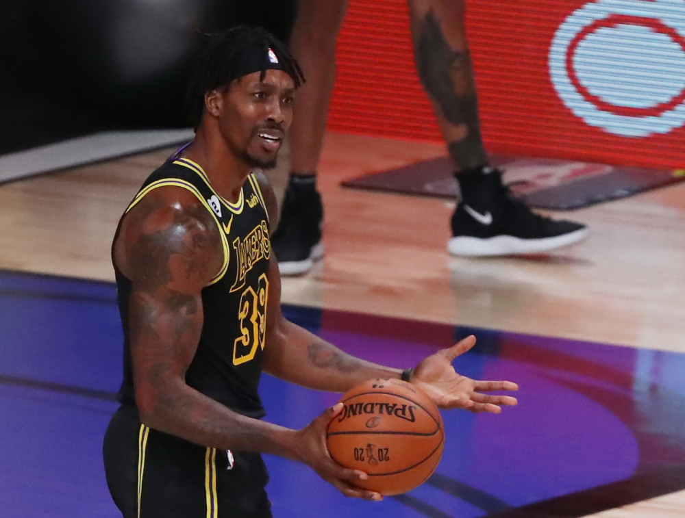 美记建议:湖人放弃火花,追求哈雷尔