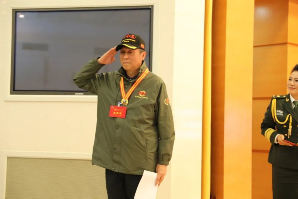 志愿军第38军首任军长梁兴初之子梁晓东,志愿军第38军第二任政委吴岱