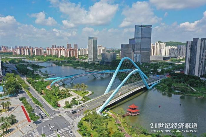 广州前三季度gdp总量_2020年前三季度广东各地GDP数据公布