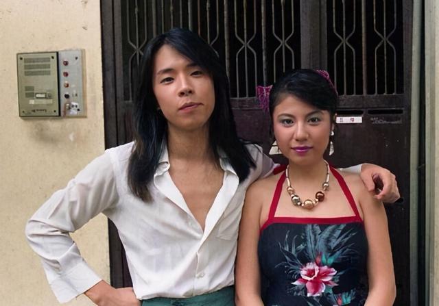 她是黄家驹生前唯一承认过的女友,为了家驹至今未嫁,她叫林楚麒