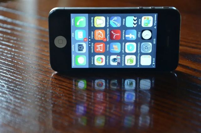 苹果刚刚 锁死 了第三方维修 Iphone 6s 安卓机 Ifixit 苹果 Iphone Iphone12