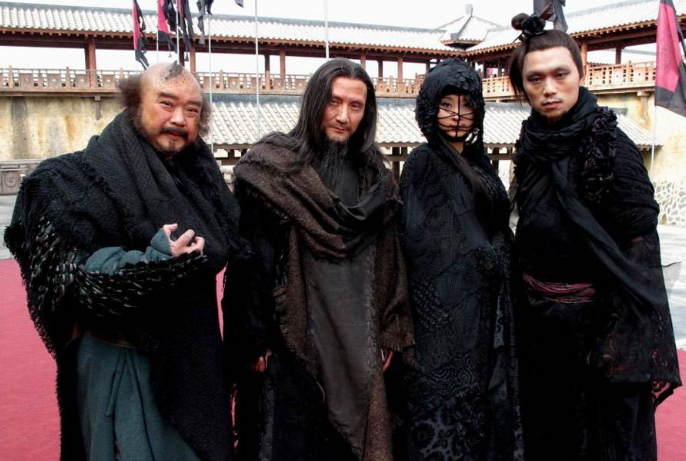 (四大恶人剧照)