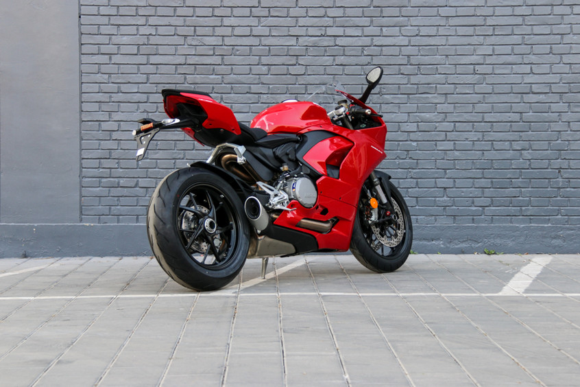 回归经典单摇臂 实拍杜卡迪panigale v2_腾讯新闻