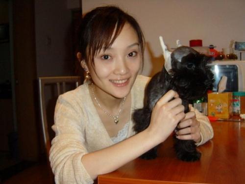 吴昕|吴昕自曝已收到60件快递，一月网购30次，但比李小璐戚薇差远了