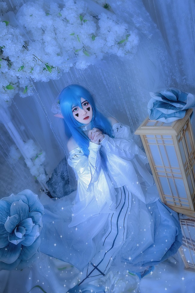 cos:凹凸世界安莉洁玫瑰战争cos正片