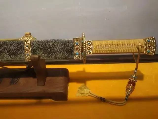 被称为最高的皇帝佩刀价值无法估量的乾隆御用大阅刀