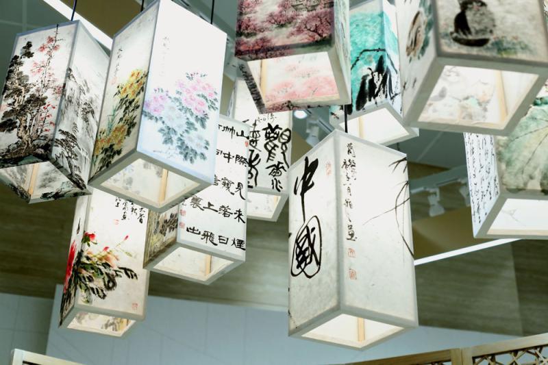 非遗|都是“尖货”：9件国家级、28件市级非遗展品亮相进博会新闻中心