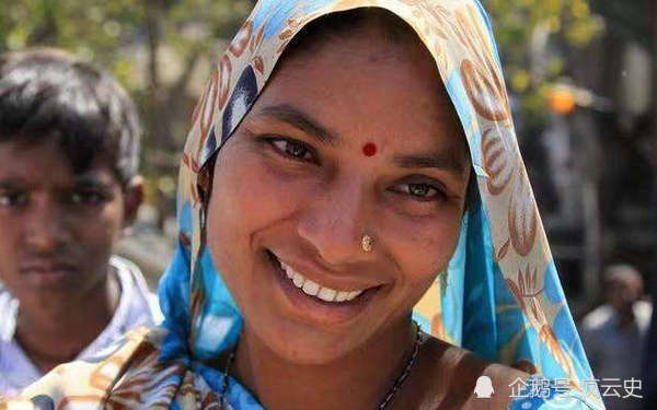 印度低种姓女孩图片图片