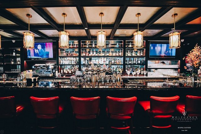 纽约传奇,再度"牛"气来袭丨沃夫冈牛排馆北京华贸店闪亮启幕