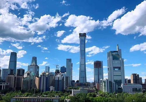 不缺gdp_“保险业是国民经济不可或缺的干流”讲座分享