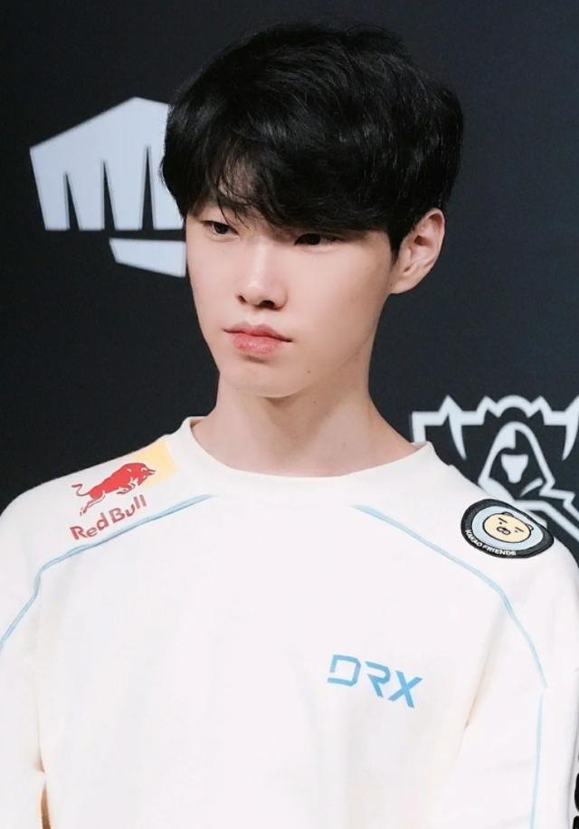 lpl给chovy五倍工资!转会期马上开始,牛宝将成为由人