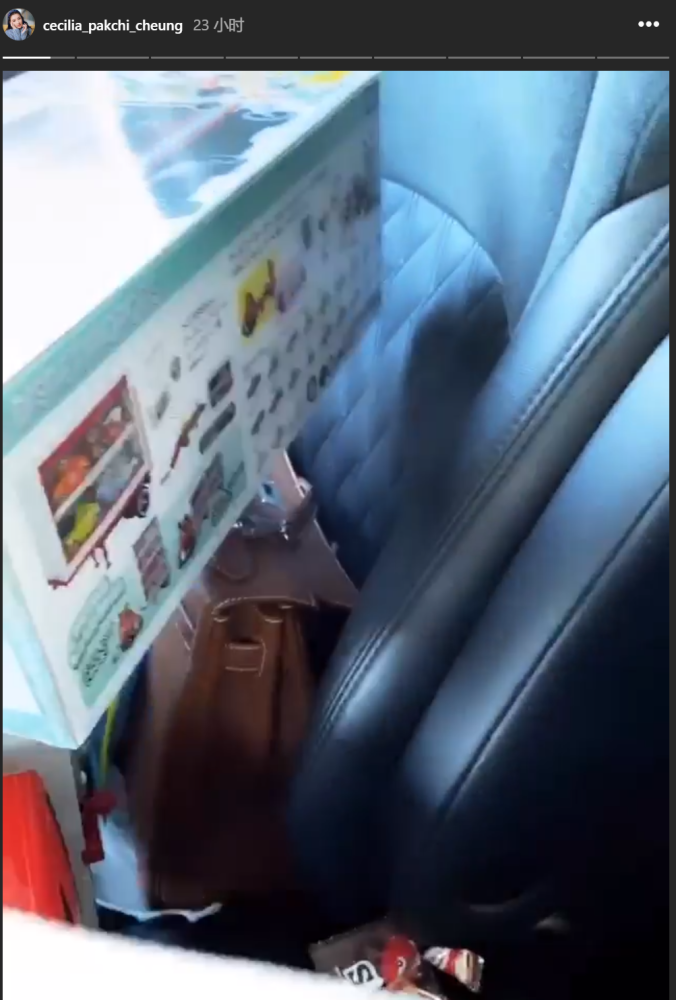 谢霆锋|谢霆锋在西湖边听大妈唱伤心情歌，王菲现身机场，两人再被传情变