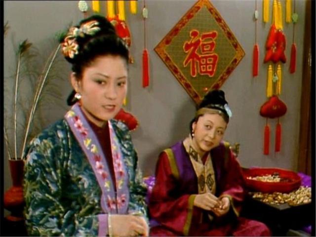 赵姨娘母子屡次害贾宝玉,王夫人为什么放过他们,她在害怕什么