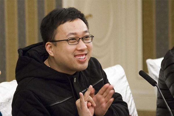 赵露思|于正疑朋友圈再吐槽赵露思：我凭什么要被扣帽子，一出大戏真够了