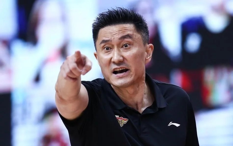 易建联|今晚没有易建联和马布里的京粤大战，你还会看吗？