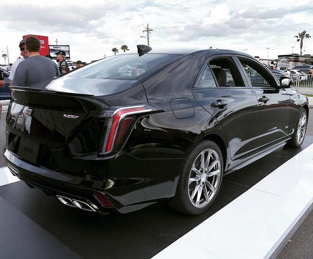 2021款凯迪拉克ct4优缺点评测_腾讯新闻