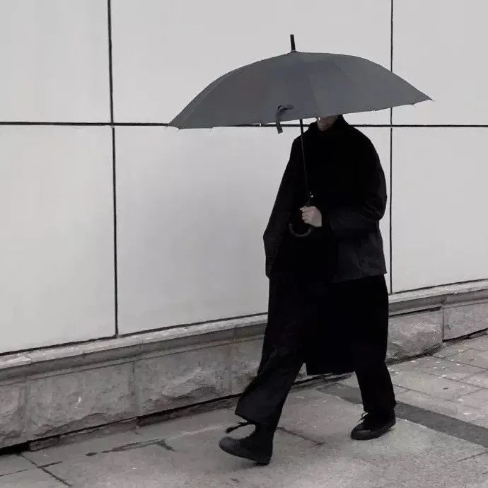 头像男生丨韩国男生头像高冷侧脸