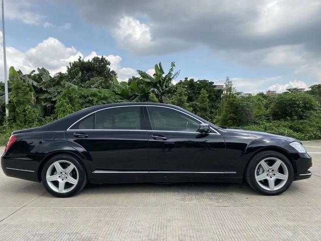 12奔驰s350售价13万完全符合商务级别舒适性非常突出