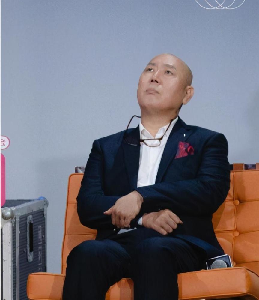 李诚儒曝敢说真话的原因一个是财大气粗另一个令人肃然起敬