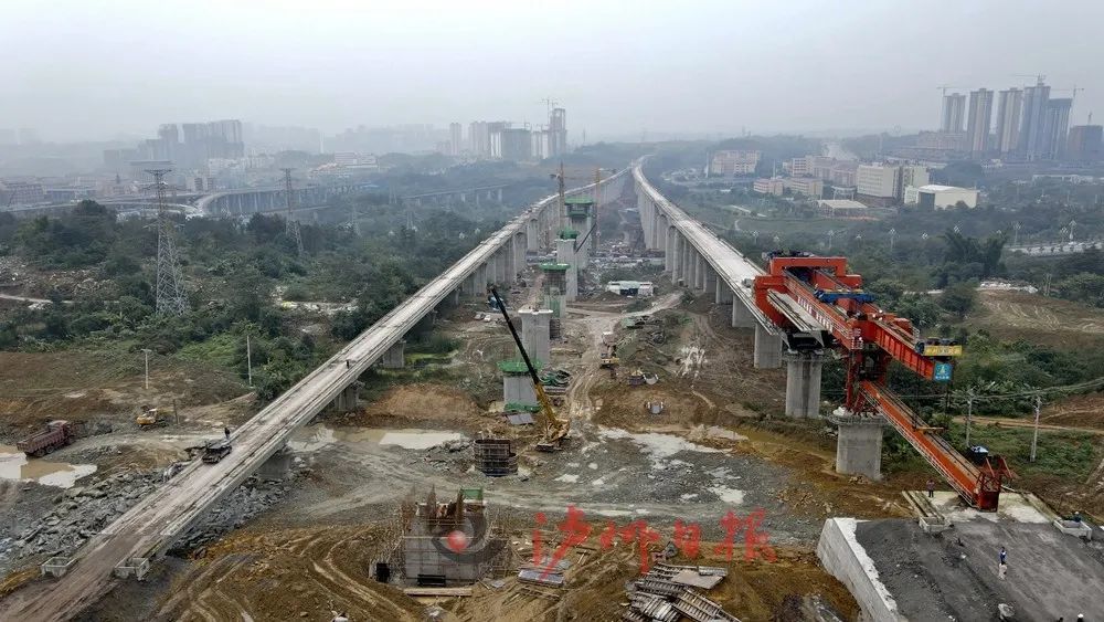 进度再刷新丨激动时刻川南城际铁路泸州段主线路基全面贯通