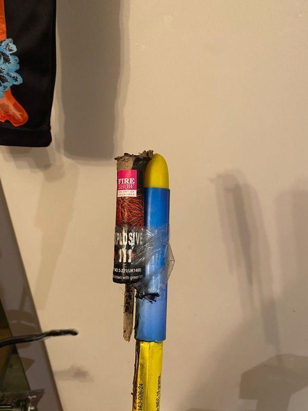 "窜天猴"恶作剧险酿大祸,北爱尔兰老父亲惊魂未定_腾讯新闻