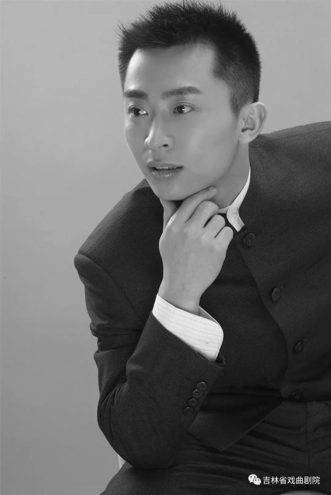 18:30演出单位:吉林省戏曲剧院民间艺术团主演:张波,孙忠宏,盛喆地点