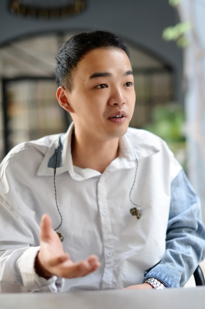 大田后生仔原唱林启得在厦门的漂泊人生白天卖二手车晚上酒吧弹唱