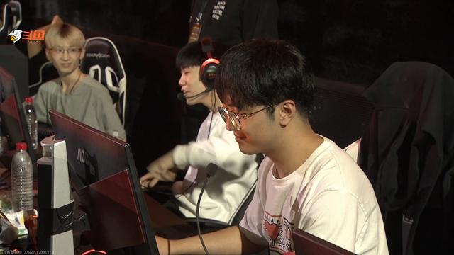 pubg微博杯2020排名_PGL2020PUBG圆满落幕,续微博杯后RNG再夺一冠,4AM高开低走