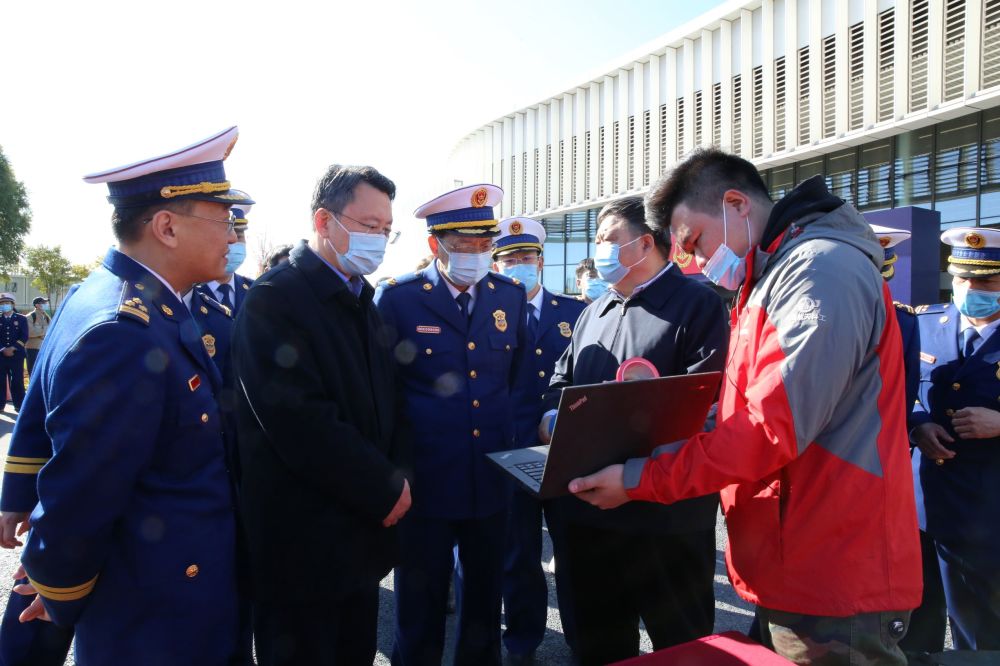 周天总工程师出席北京市2020年度"119消防宣传月"活动