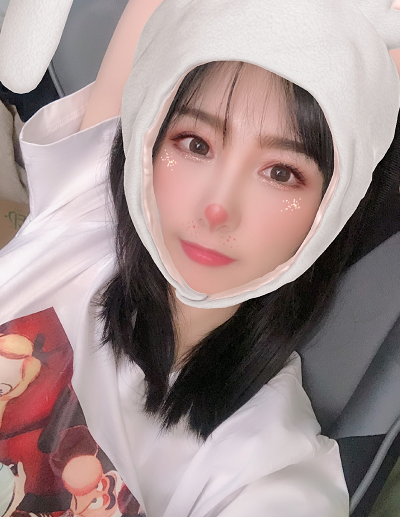 贝玲妃被爆"代打",到底谁是最大受益者?粉丝怒斥:这是一场网暴盛宴!