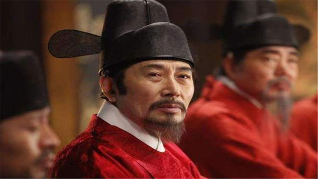 崇祯|李自成进军北京前，崇祯为何没有南迁？其实是被大臣忽悠了