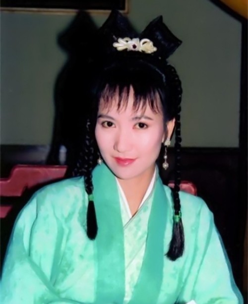 《新白娘子传奇》28年过去了,剧中的小青后来怎么样了?