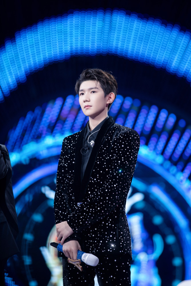 肖战力压王源我们的歌两季收视对比落差巨大惹争议